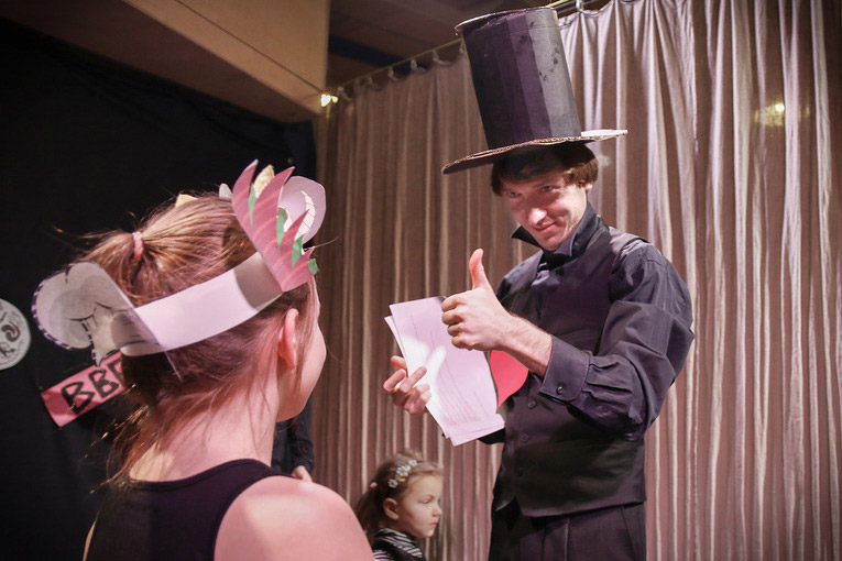 Алиса в стране чудес 10